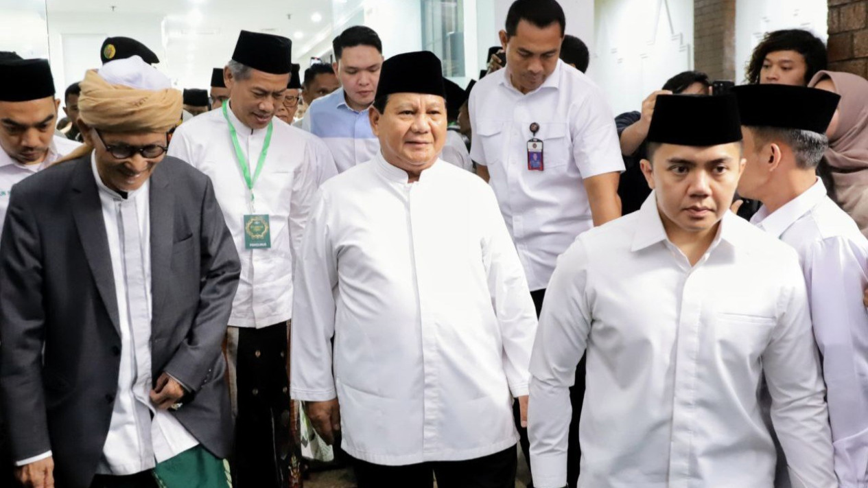 Seusai Sah Diberi Mandat 20 Oktober 2024, Prabowo Subianto Janji Tak Akan Buang-buang Waktu
            - galeri foto