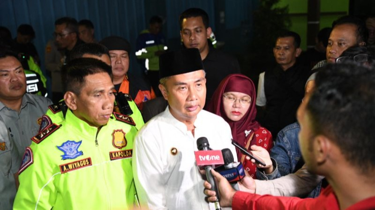 Tegas, Bey Machmudin Ultimatum Bupati dan Wali Kota di Jabar untuk Perketat Izin Study Tour
            - galeri foto