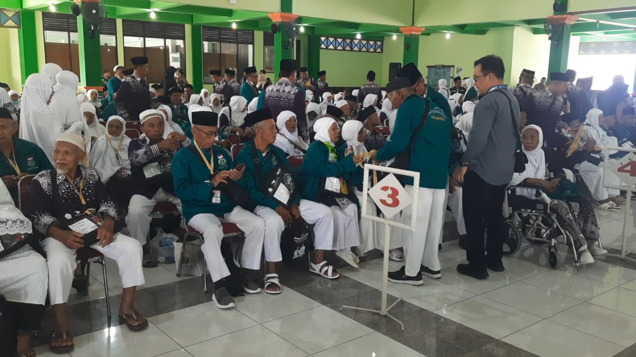 Terkendala Sakit, Empat Calon Jemaah Haji asal Banyumas Gagal Berangkat
            - galeri foto