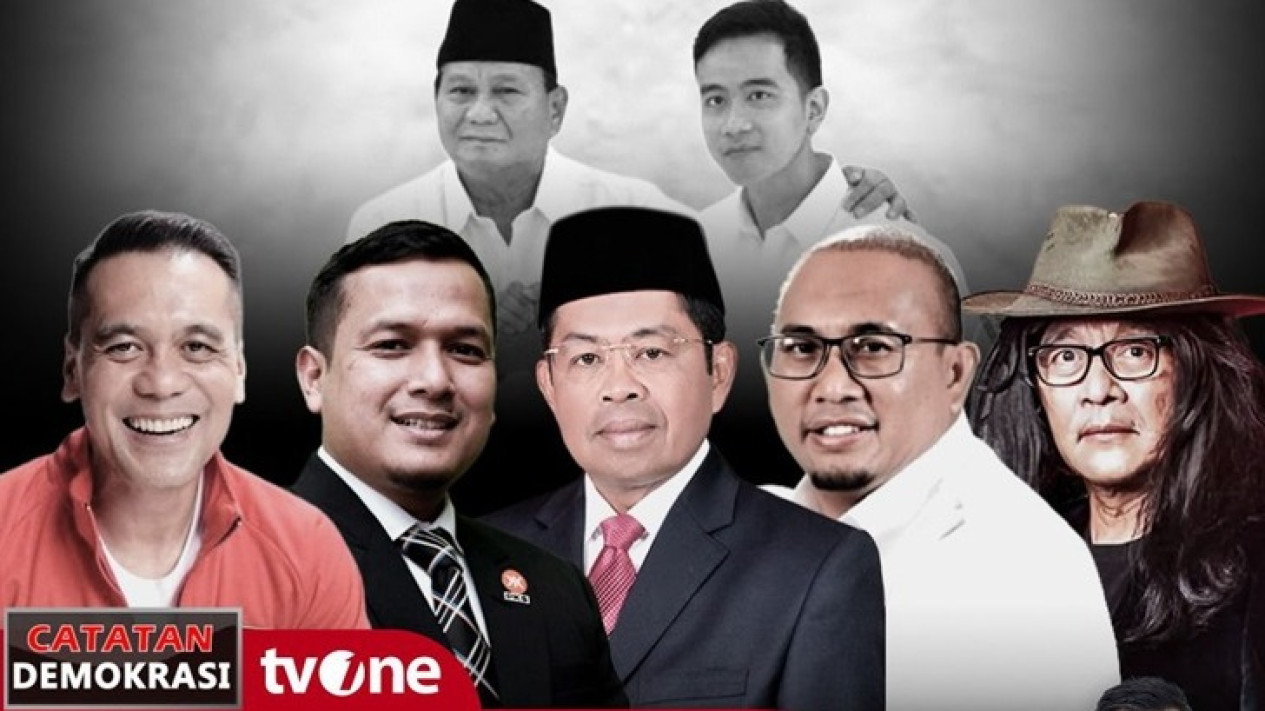 Saksikan Catatan Demokrasi tvOne Malam Ini, Prabowo: Kalau Gak Mau Gabung Jangan Ganggu
            - galeri foto