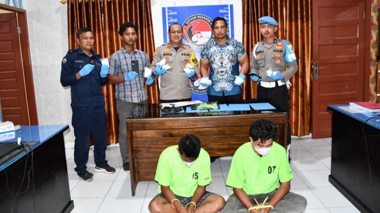 Bawa 1.200 Gram Sabu, 2 Pria di Aceh Timur Ditangkap Polisi
            - galeri foto