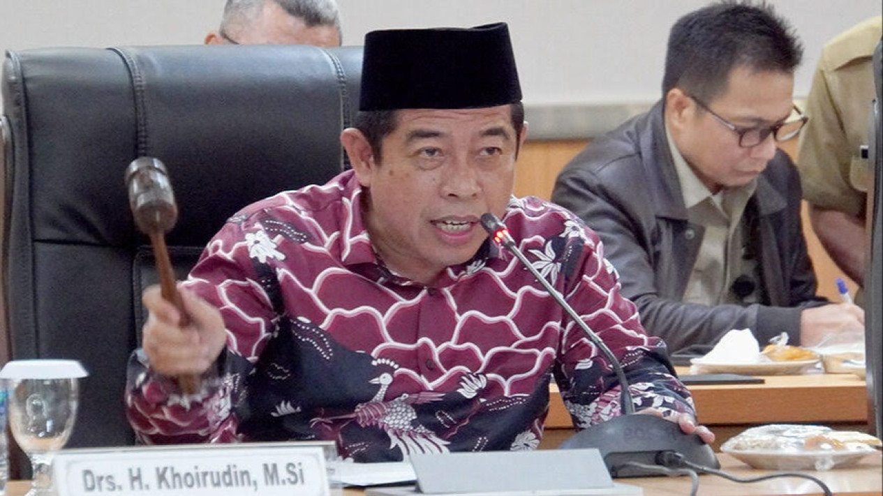 DPRD DKI Jakarta Beri Catatan Penting untuk Jokowi soal UU DKJ, Kritisi Aliran Dana untuk Kelurahan
            - galeri foto