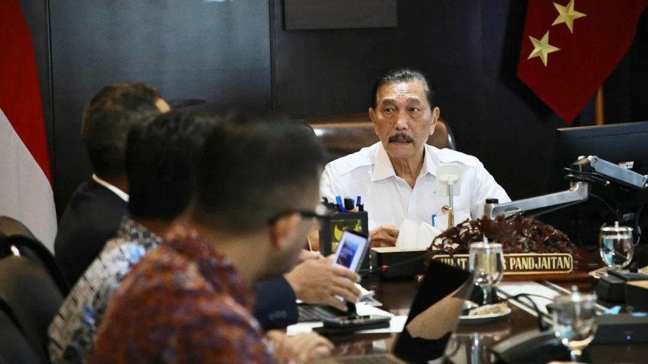 Minyak Jelantah Bisa Jadi Bahan Bakar Pesawat, Menko Marves Luhut Sebut Keuntungan Mencapai Rp12 Triliun per Tahun
            - galeri foto