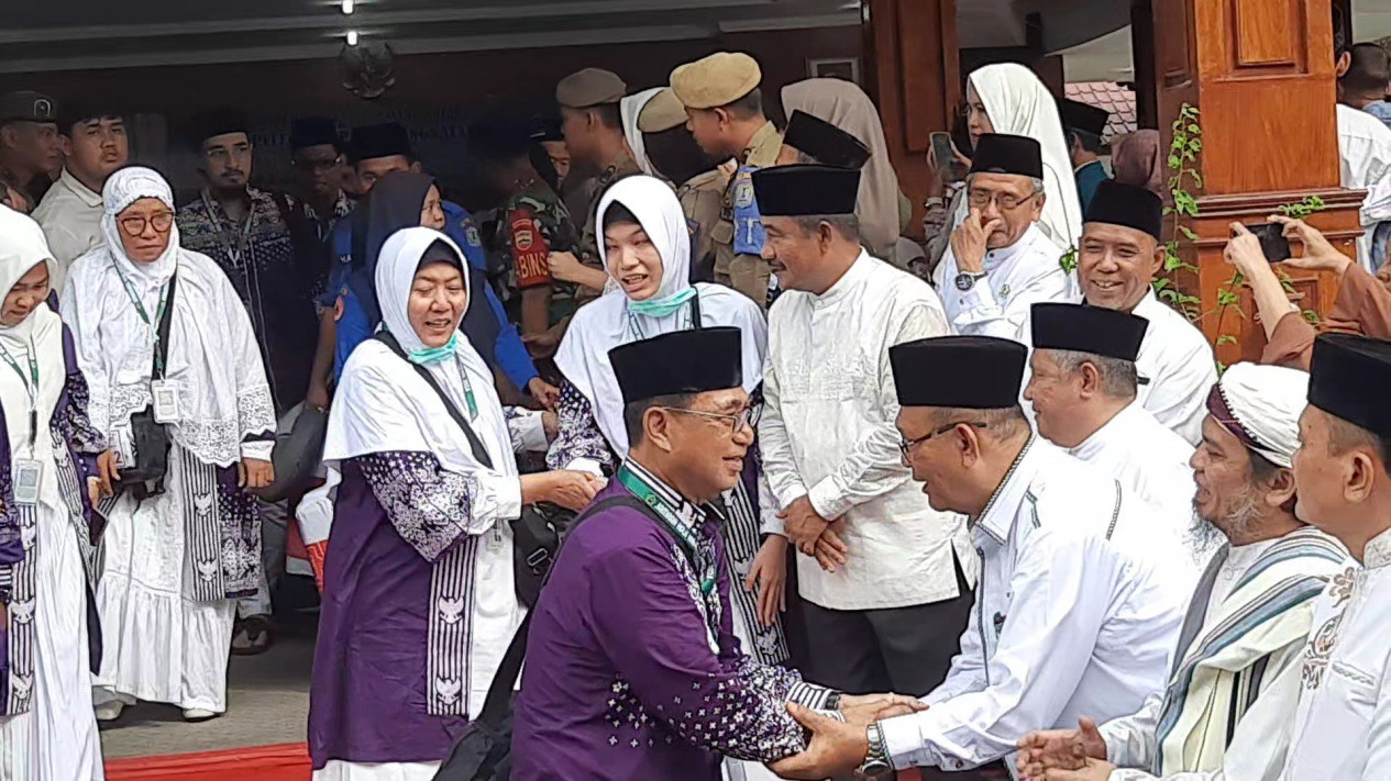 Bumbu Pecal, Sambal Kentang, Ikan Teri, Gula Merah dan Jahe Bekal Calon Jemaah Haji Kota Binjai Selama di Tanah Suci
            - galeri foto