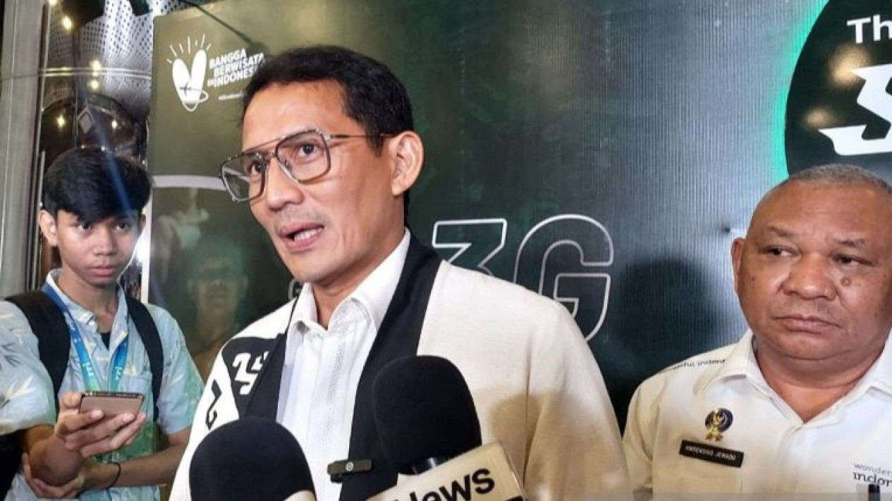 Sandiaga Uno Tegaskan Kawasan Pantai adalah Kawasan Publik
            - galeri foto