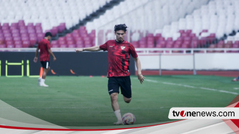 Berita Foto: Kondisi Lapangan Stadion GBK Ketika Official Training ...