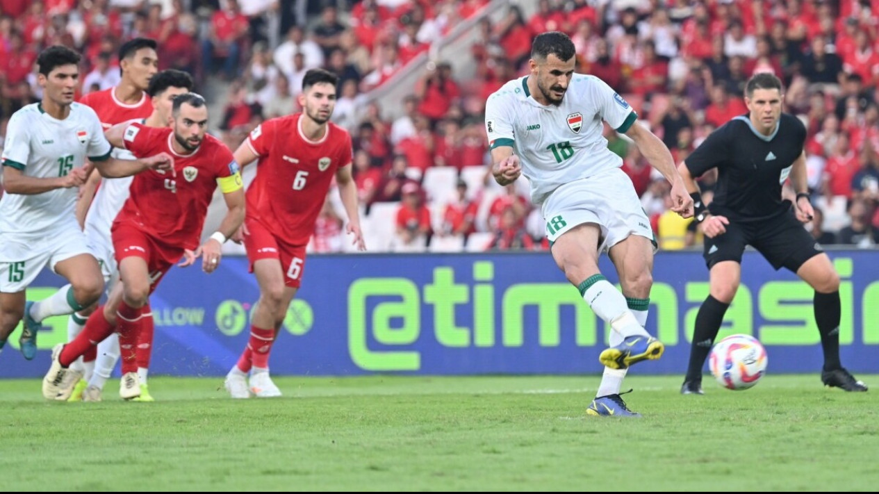 Ternyata Aymen Hussein Sengaja Tak Golkan Penalti Kedua ke Gawang Ernando Ari, Striker 28 Tahun Itu Junjung Tinggi Sikap Fairplay
            - galeri foto