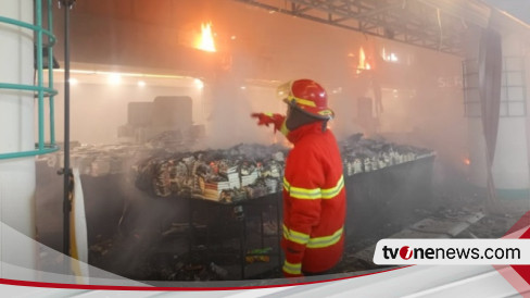 Viral Kebakaran Melanda Revo Mall Bekasi, Karyawan dan Pengunjung Mall Lari Berhamburan Ketakutan