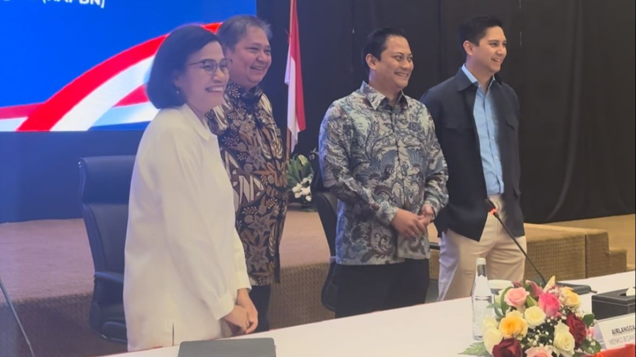 Rupiah hingga IHSG Membaik Usai Penjelasan Tim Ekonomi Prabowo dan Sri Mulyani Soal Komitmen Defisit 3%
            - galeri foto