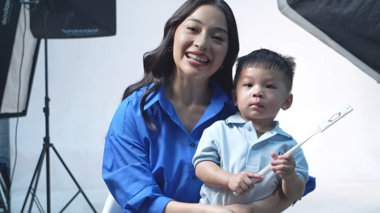 Jadi Sosok Panutan Didik Anak dengan Baik, Artis Cantik Nikita Willy Didapuk Jadi Brand Ambassador untuk Inspirasi Orangtua
            - galeri foto