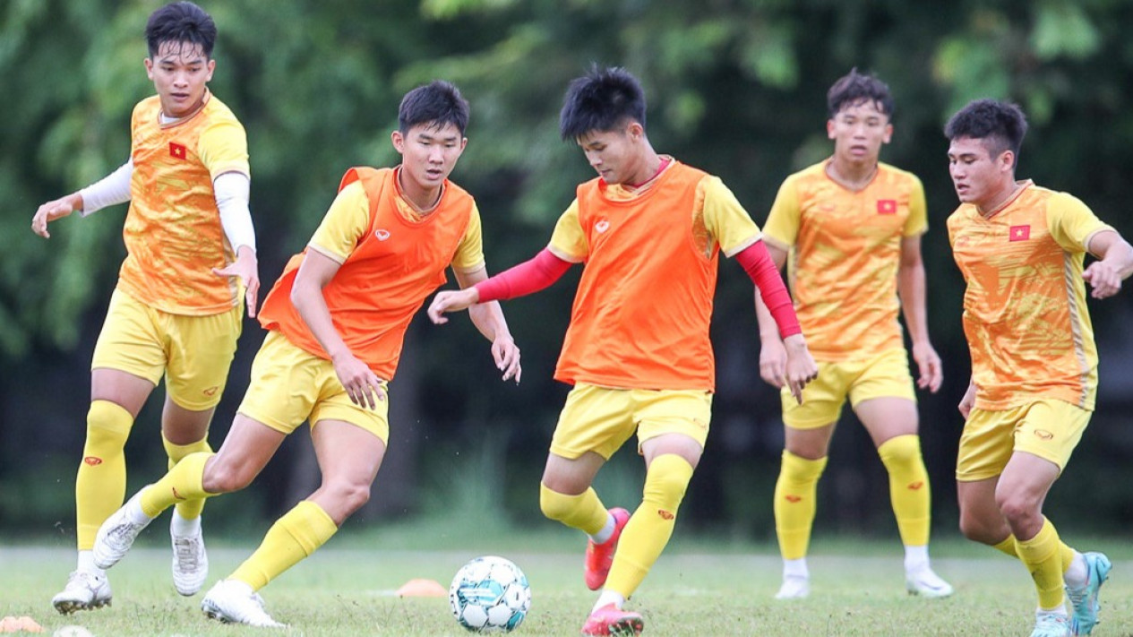 Terus Jadi Bulan-bulanan Timnas Indonesia, Kini Vietnam Datangkan Wonderkid Eropa demi Juara Piala AFF U-19 2024
            - galeri foto