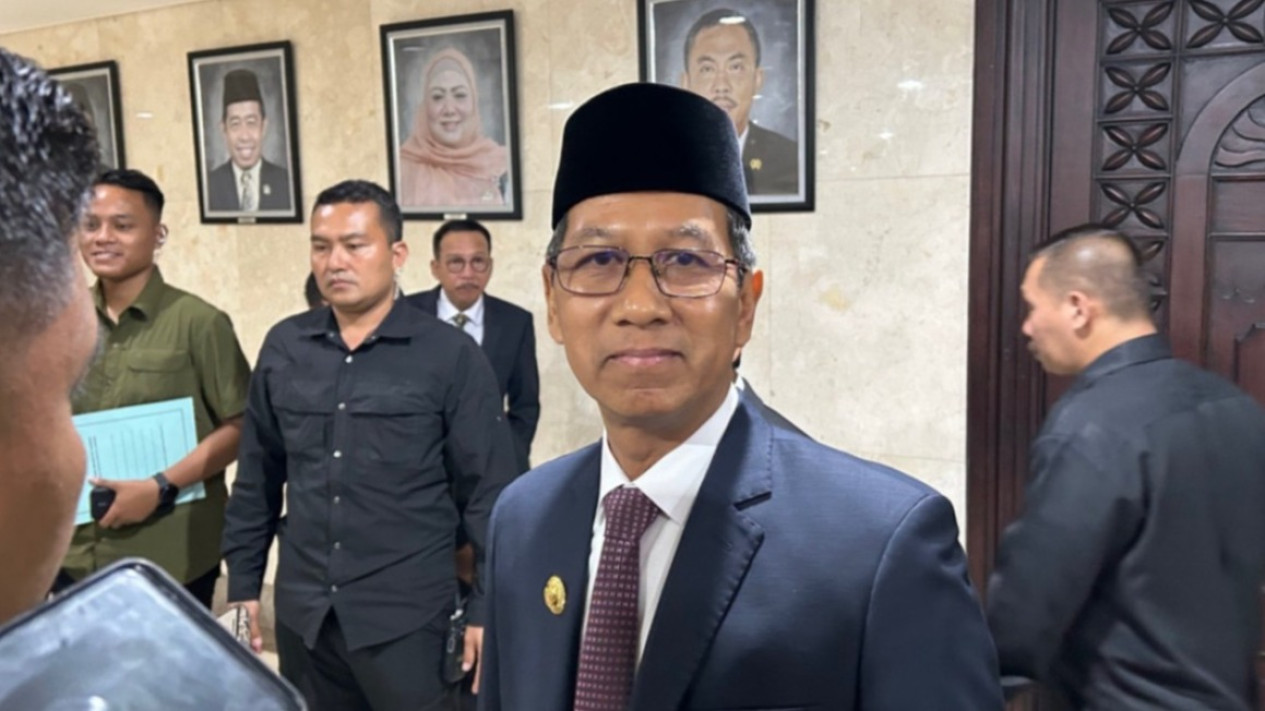 Heru Budi Respons Dukungan PSI Maju Pilkada Jakarta 2024: Jadi Perhatian Saya Lebih Lanjut
            - galeri foto