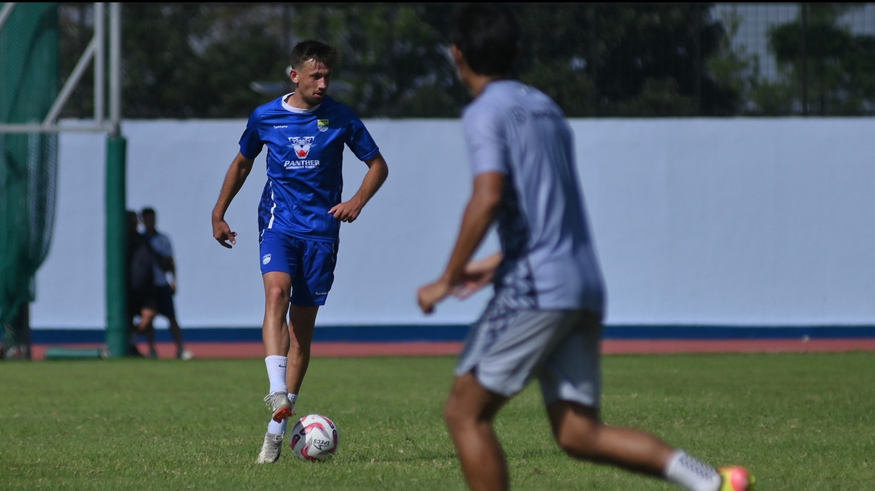 Ternyata Mateo Kocijan Rela Tolak Pinangan Klub Malaysia Demi Gabung Persib
            - galeri foto