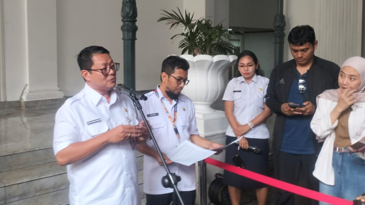 Dinas Pendidikan Jakarta Temukan 4000 Guru Honorer Tidak Resmi, Terpaksa Diberhentikan, Ini Alasannya
            - galeri foto