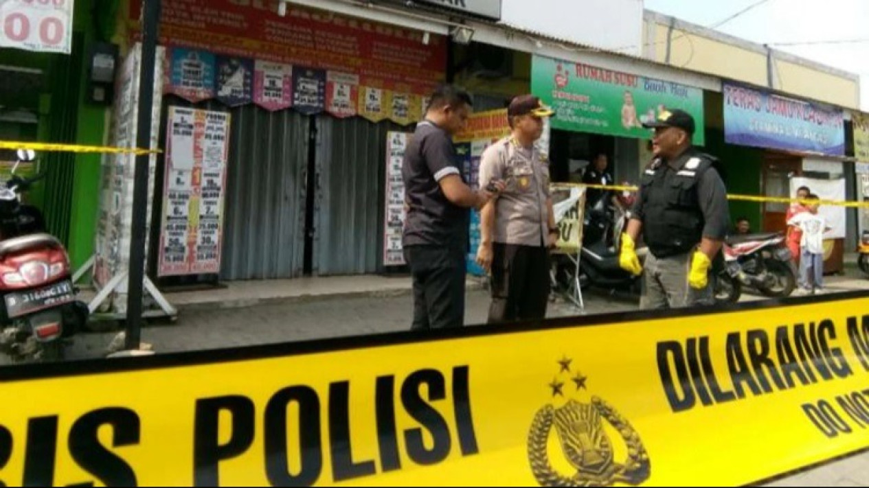 Biduan Dangdut Tewas Dihabisi oleh Suami Sirinya Sendiri Usai Berhubungan Badan, Ternyata Sang Istri..
            - galeri foto