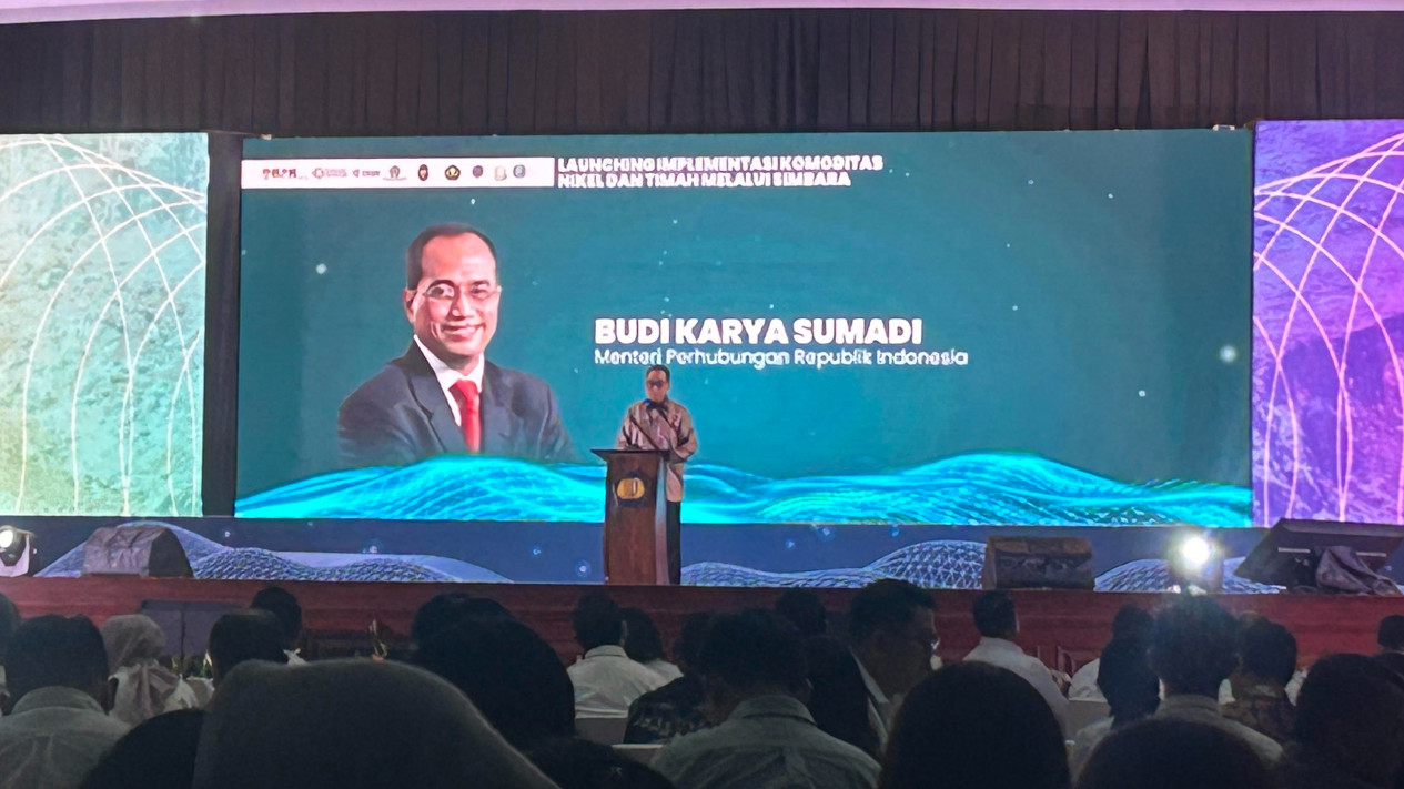 Tingkatkan Sektor Mineral dan Batubara, Menhub Dukung Sinergi SIMBARA dan Ina Port Map
            - galeri foto