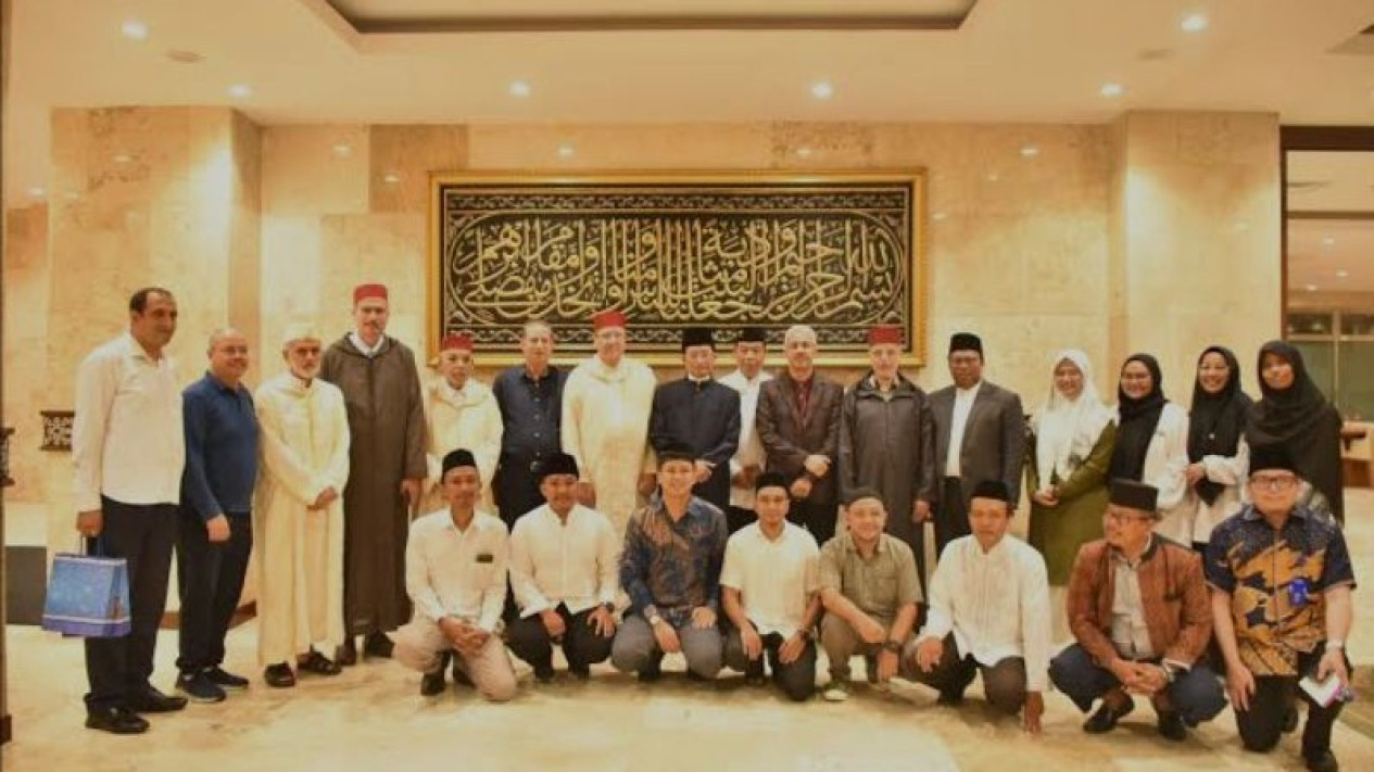 Efek Seminar Mengundang Tokoh Yahudi Masjid Istiqlal Dilabelkan 'Pengkaderan Zionis', Mahasiswa PKUMI Beri Penjelasan Sebut Tidak Adil
            - galeri foto