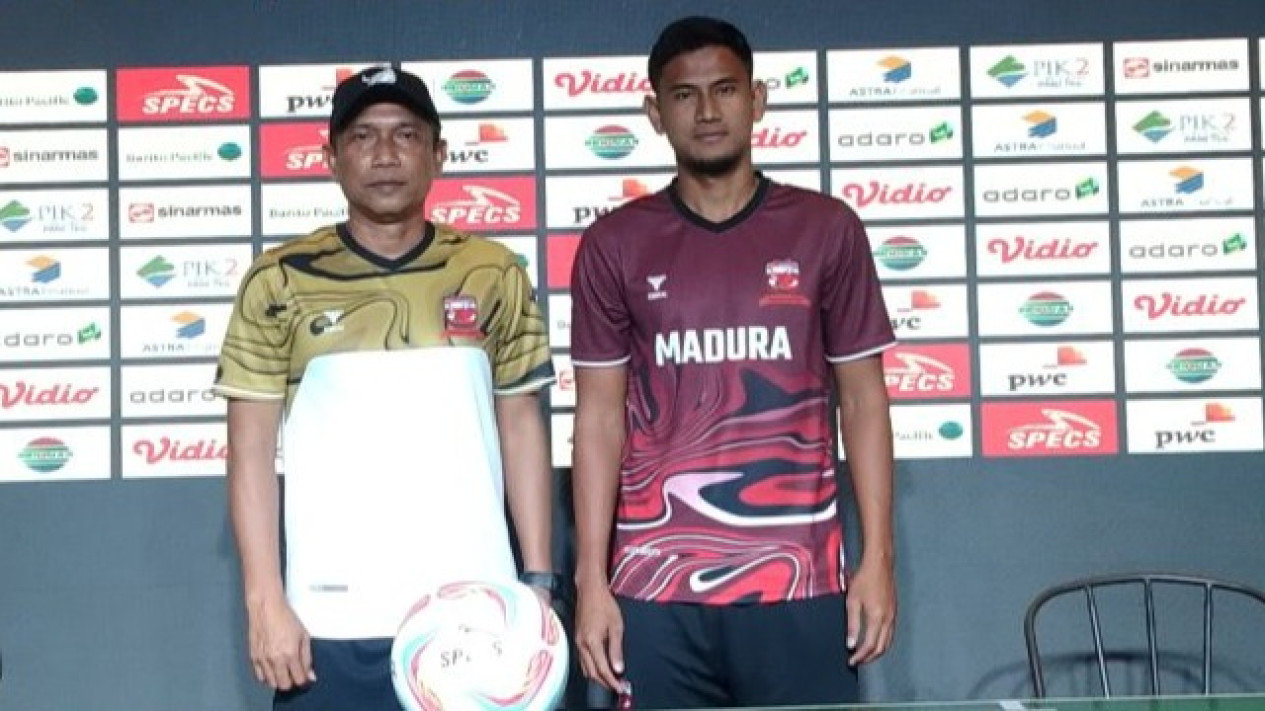 Widodo Pilih Menu Latihan Pemulihan Jelang Laga Madura United Vs Arema FC di Piala Presiden 2024
            - galeri foto