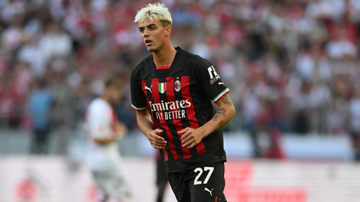 Bursa Transfer: AC Milan Gigit Jari, Putra Legenda yang Mereka Sia-siakan Malah Dipepet Juara Liga Europa
            - galeri foto