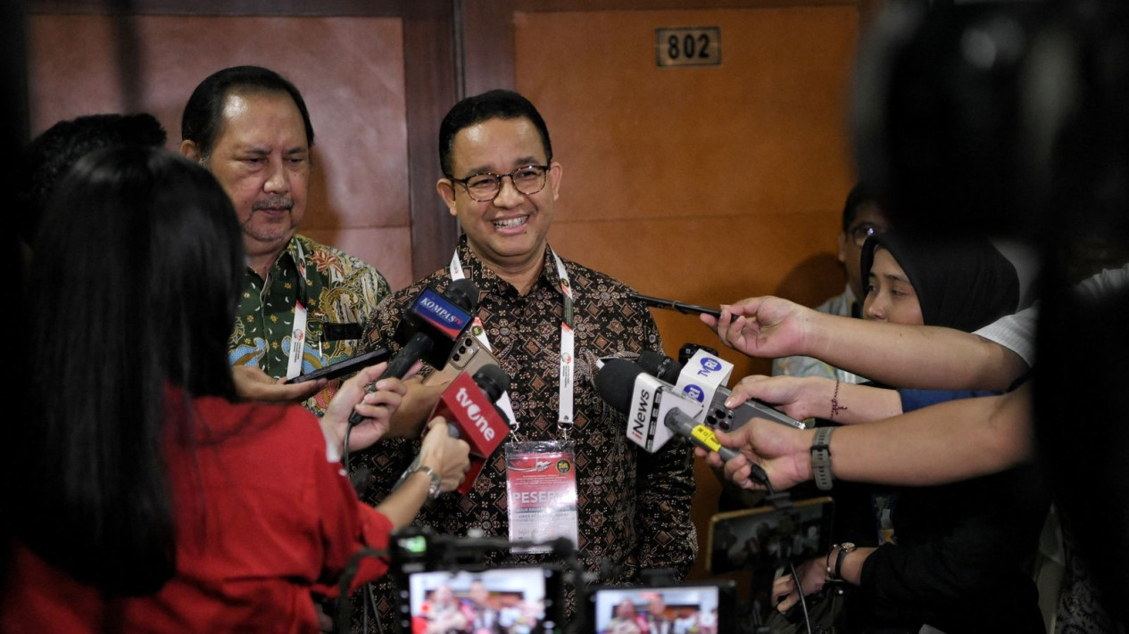 Berlabuh ke Kemhan Hadiri Munas IKPNI, Anies Basewedan Bahas PBB Gratis untuk Rumah Pahlawan
            - galeri foto