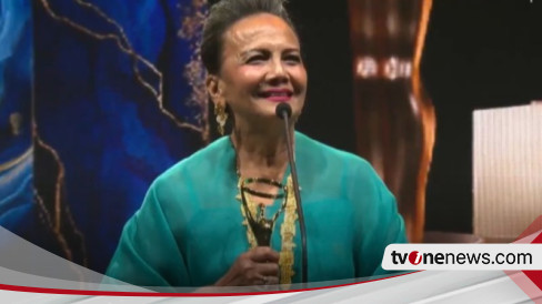 Christine Hakim Terima Lifetime Achievement Award di MGGA 2024