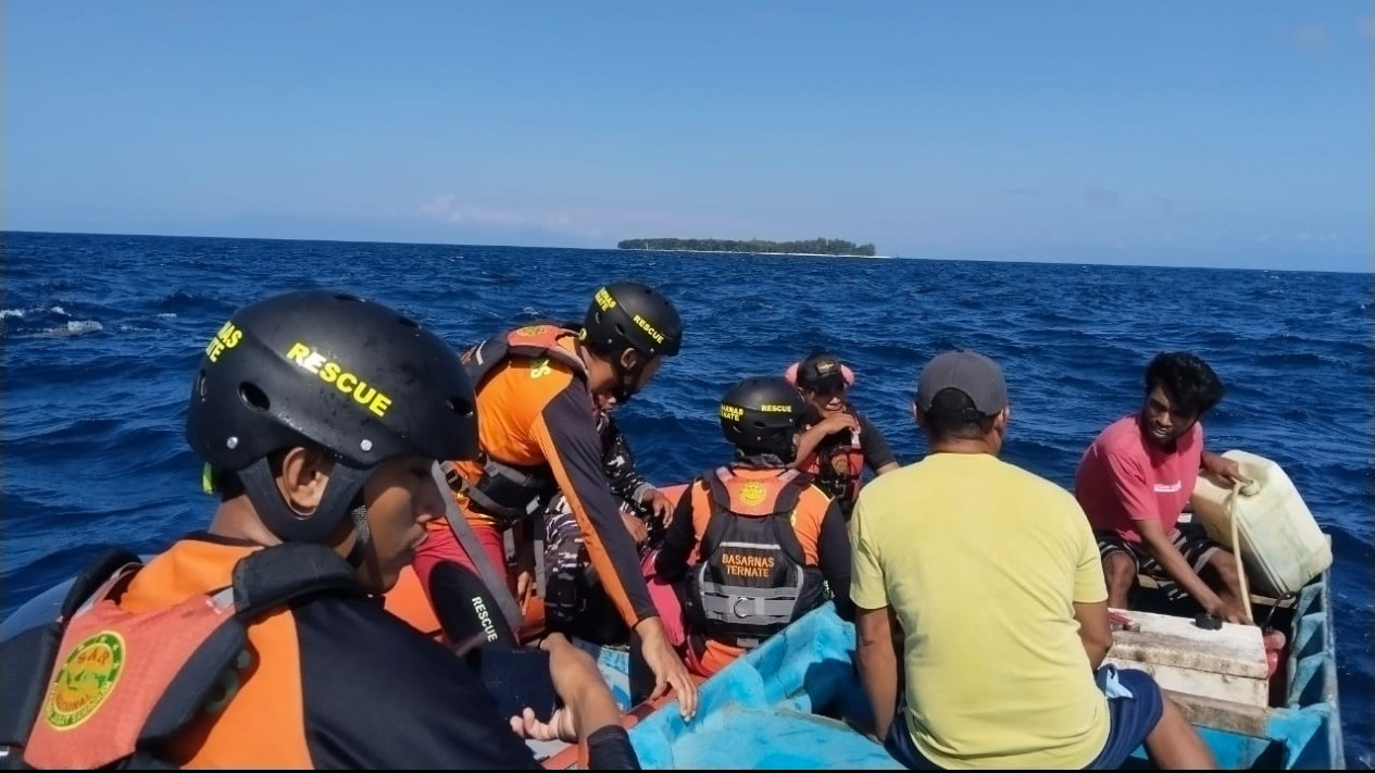 Sempat Dilaporkan Hilang, Nelayan Morotai Akhirnya Ditemukan
            - galeri foto