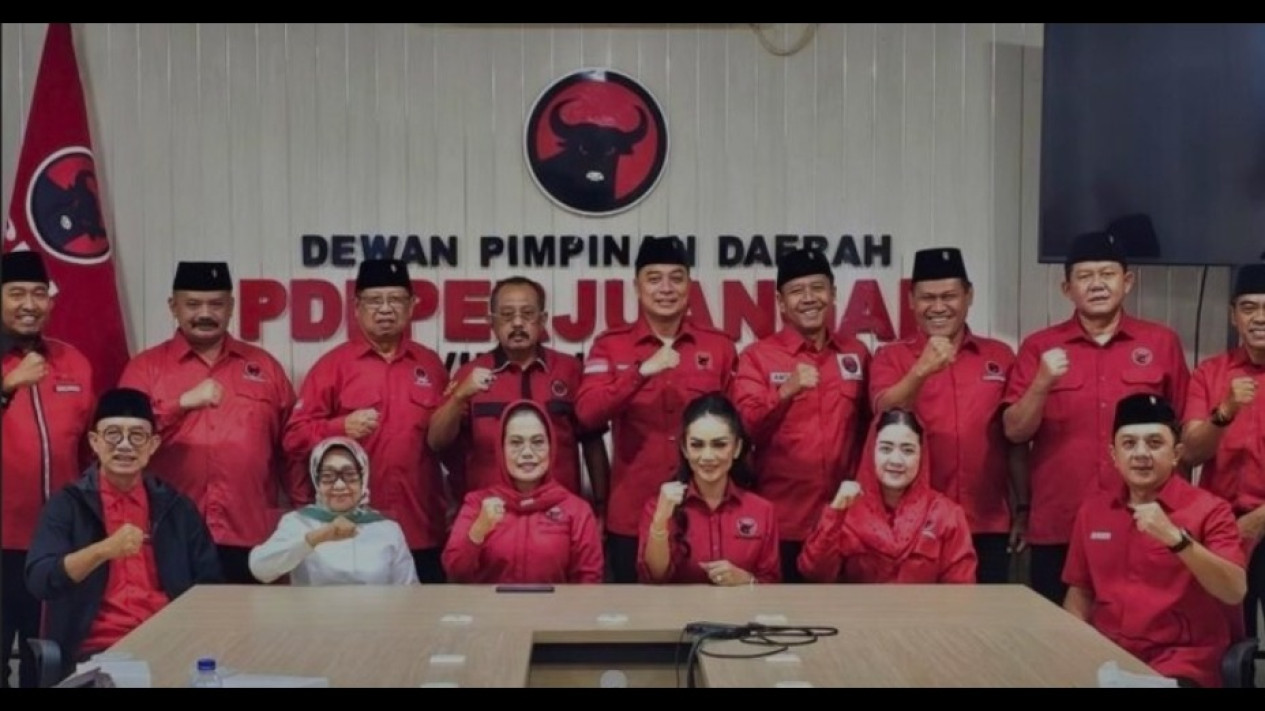 Mesin Partai Mulai Bergerak, PDIP Resmi Dukung Tujuh Bakal Pasangan Calon di Pilkada Jawa Timur, Ini Sosoknya
            - galeri foto