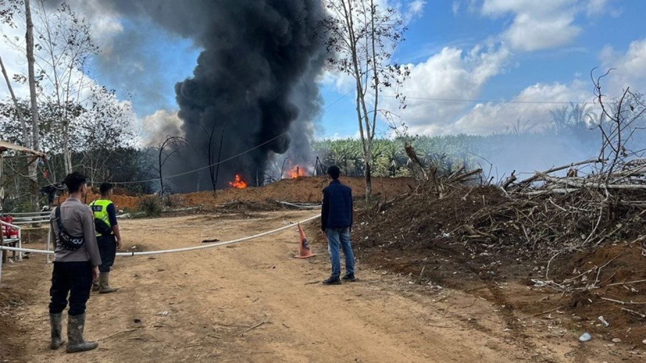 Marak Penambangan Minyak Mentah Ilegal, Indonesia Audit Watch Desak Kapolda Sumsel Turun Gunung
            - galeri foto