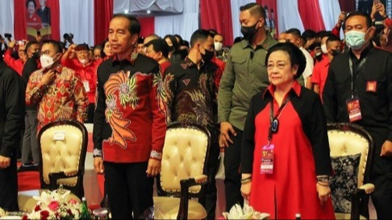 Prabowo Subianto Tak Mau Ikut Campur Isu Perseteruan Jokowi dan Megawati, Pengamat Ungkap Dampak Politik Ini
            - galeri foto