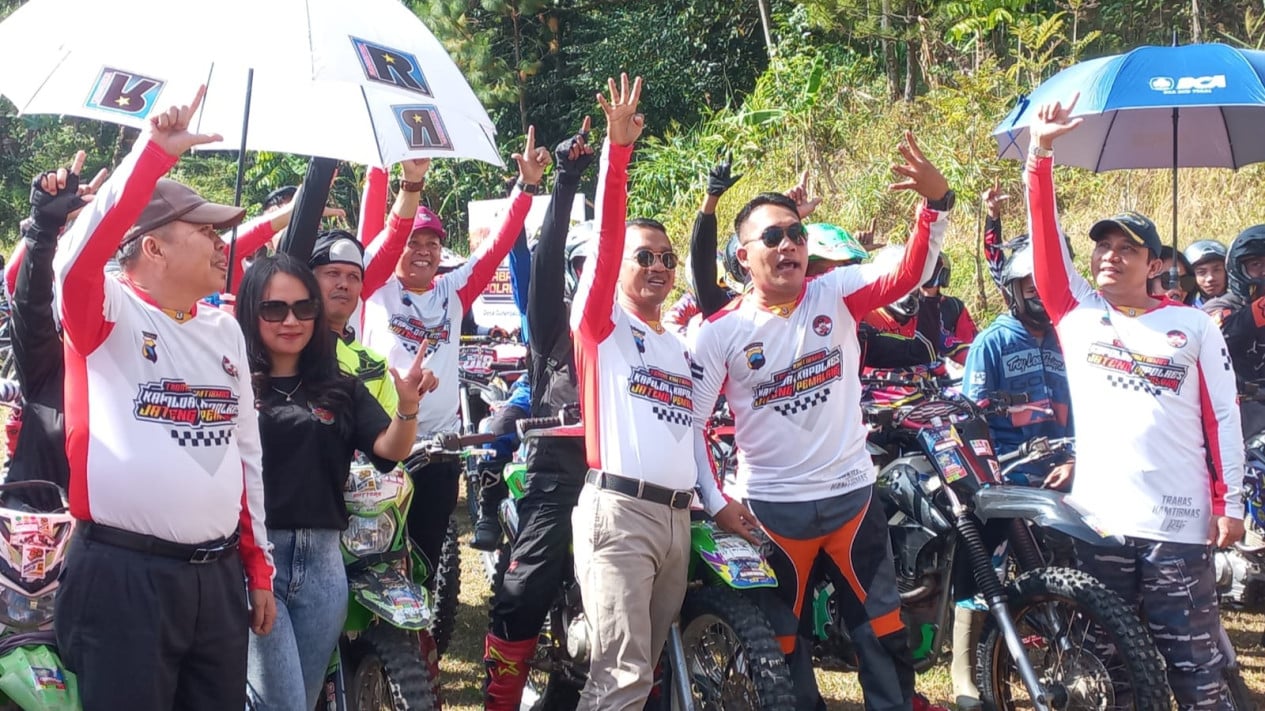 Trabas Kamtibmas Polres Pemalang, Baksos hingga Patroli Karhutla
            - galeri foto