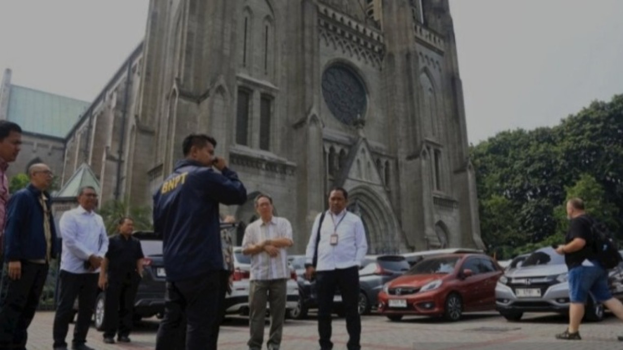 Ada Kaitan Paus Fransiskus Bakal Datang ke Indonesia dengan Teroris di Malang, Densus 88 Antiteror Polri Beri Jawaban Begini
            - galeri foto