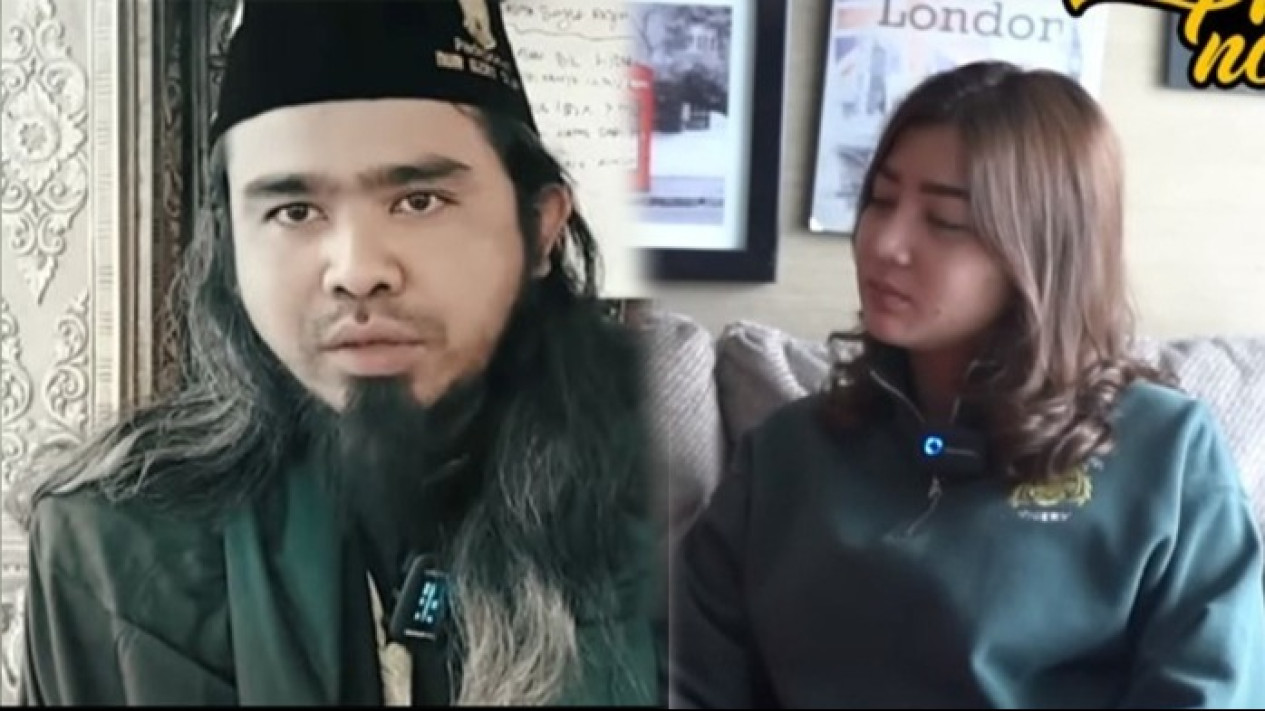 YouTuber Cantik Ini Termakan Komentar Netizen untuk Datang Berobat ke Gus Samsudin di Blitar, Tak Disangka Setelah Ketemu Udin Malah Lancang Minta...
            - galeri foto