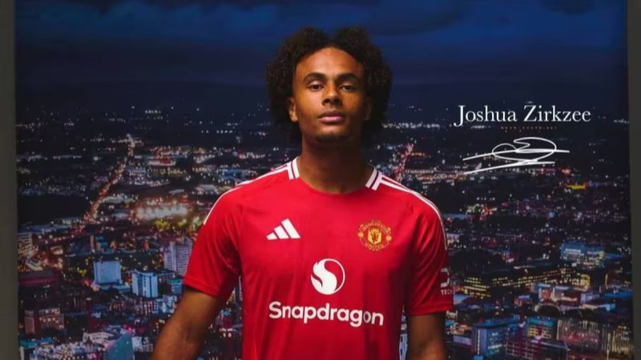 Joshua Zirkzee Girang Bukan Main usai Jadi Pahlawan Kemenangan Manchester United di Liga Inggris: Debut yang Sempurna
            - galeri foto