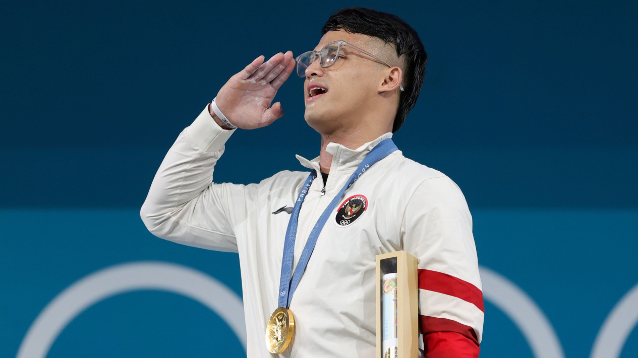 Rizki Juniansyah Raih Emas Olimpiade Paris 2024, Ini Daftar Medali Atlet Angkat Besi Indonesia Sepanjang Olimpiade
            - galeri foto