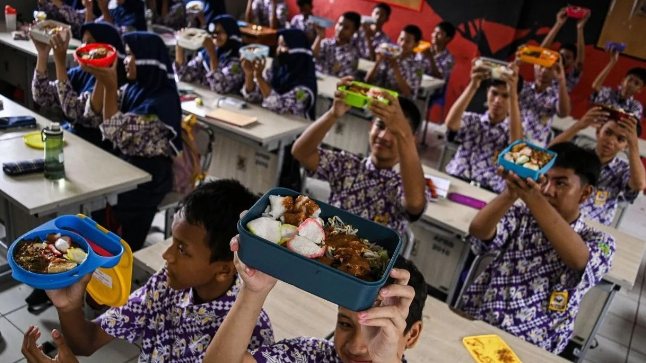 Fraksi PSI Minta Program Makan Bergizi Gratis Dianggarkan dalam APBD 2024-2025 Jakarta
            - galeri foto