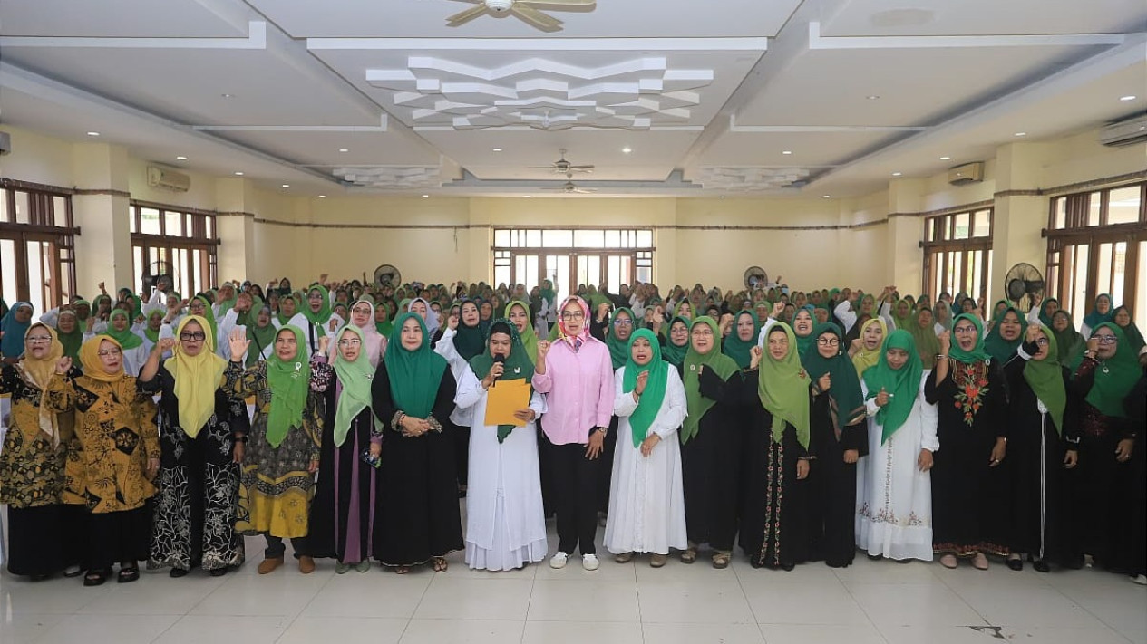 Muslimat NU Dukung Airin di Pilkada Banten
            - galeri foto