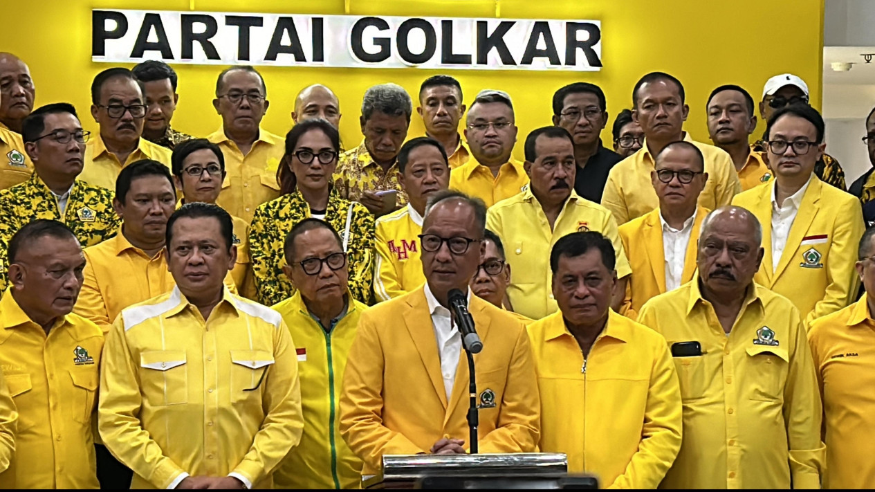 Agus Gumiwang Resmi Jadi Plt Ketua Umum Golkar, Gantikan Tugas Airlangga Hartarto
            - galeri foto