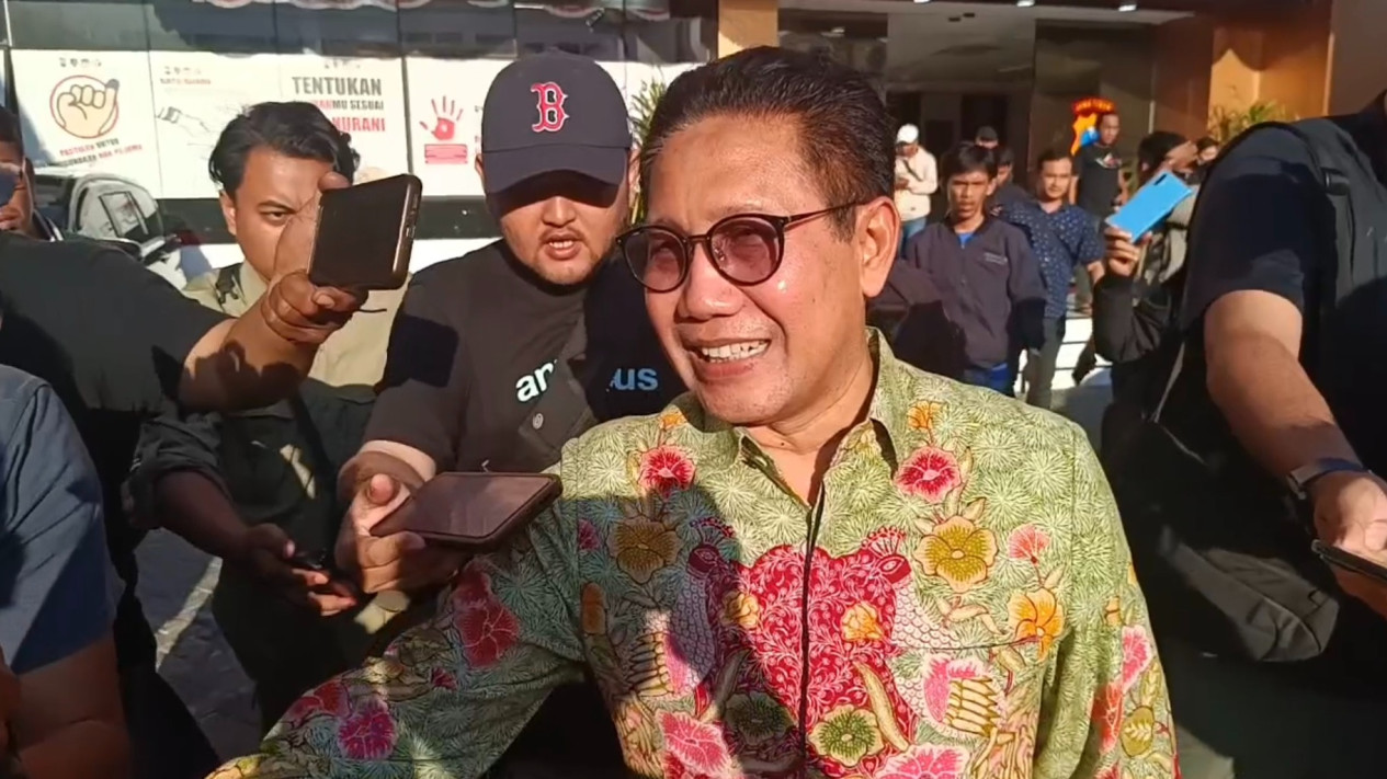 Geliat Pilkada Jawa Timur, KH Marzuqi Mustamar Masih Jadi Opsi PKB untuk Lawan Khofifah
            - galeri foto