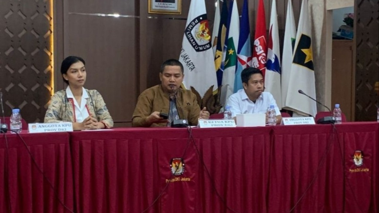 Dituding Ada Kesalahan Pencalonan Dharma-Kun di Pilkada Jakarta, KPU Temukan Hal Berbeda Ini soal Data Anak Anies Baswedan
            - galeri foto