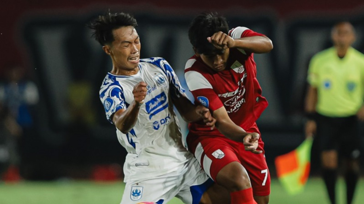 Hasil Liga 1: PSIS Semarang Menang Tipis atas PSBS Biak Lewat Tendangan Gali Freitas, Bikin sang Juara Bertahan Liga 2 Tenggelam di Papan Bawah
            - galeri foto