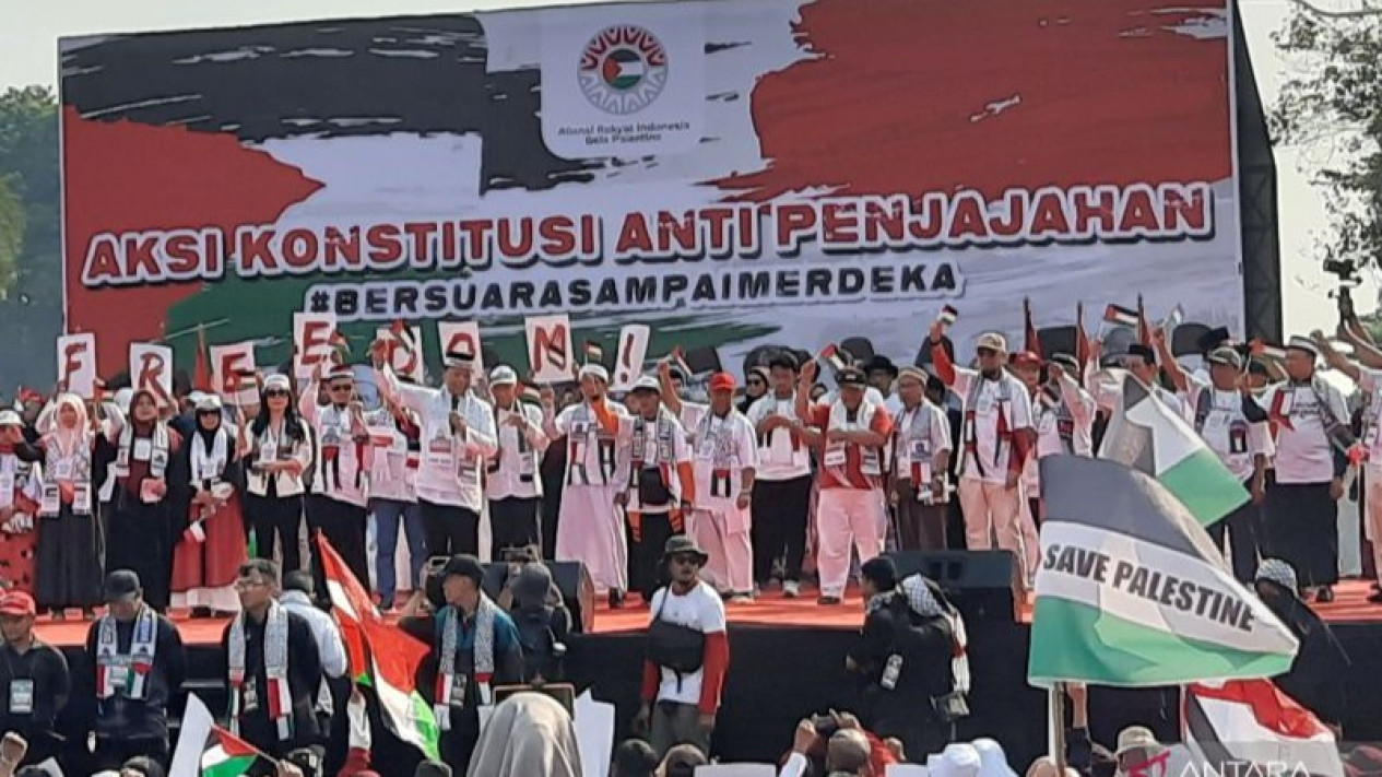 Eks Ketua Umum PP Muhammadiyah Ingin Panglima TNI Bantu Kerahkan Pasukan dalam Aksi Bela Palestina
            - galeri foto