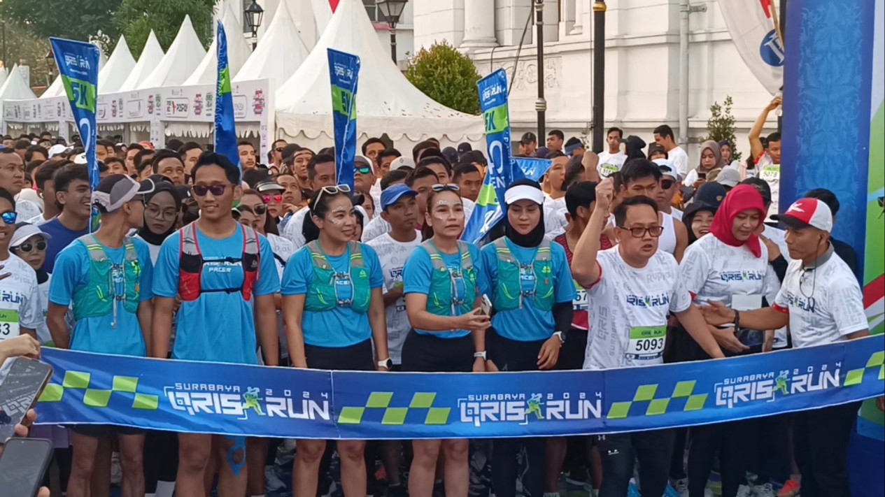 QRIS Fun Run Jadi Ajang Perkenalan Jatim sebagai Pelopor Pembayaran Digital
            - galeri foto