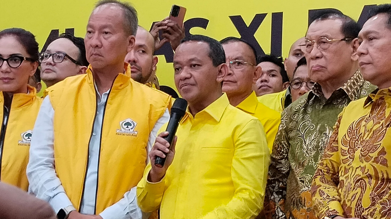 Lolos Verifikasi, Bahlil Lahadalia Bakal Ditetapkan sebagai Ketua Umum Golkar di Munas Besok
            - galeri foto