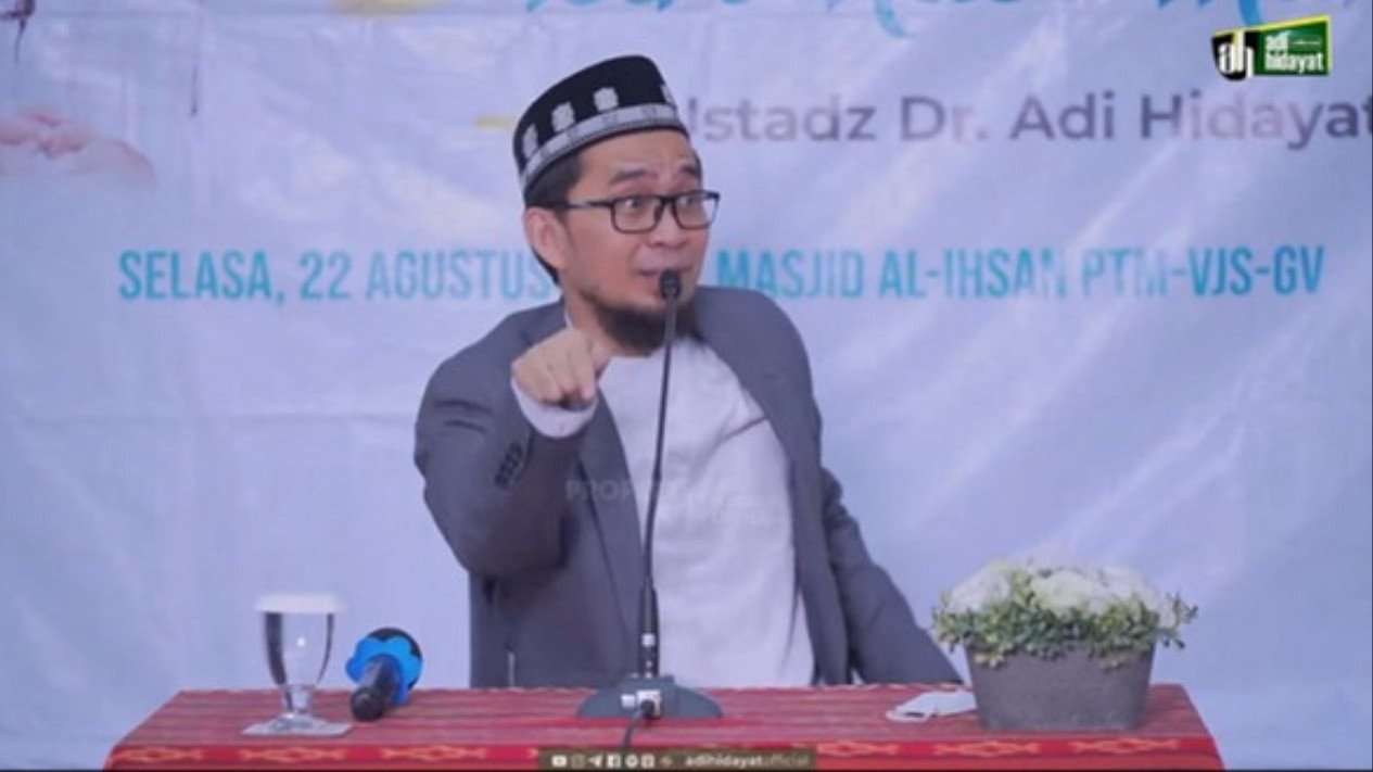 Mulai Sekarang Jangan Lagi Suka Menunda Shalat, Ustaz Adi Hidayat Ungkap akan Ada yang Bisa Menguasai Anda, Apa? Simak Penjelasannya
            - galeri foto