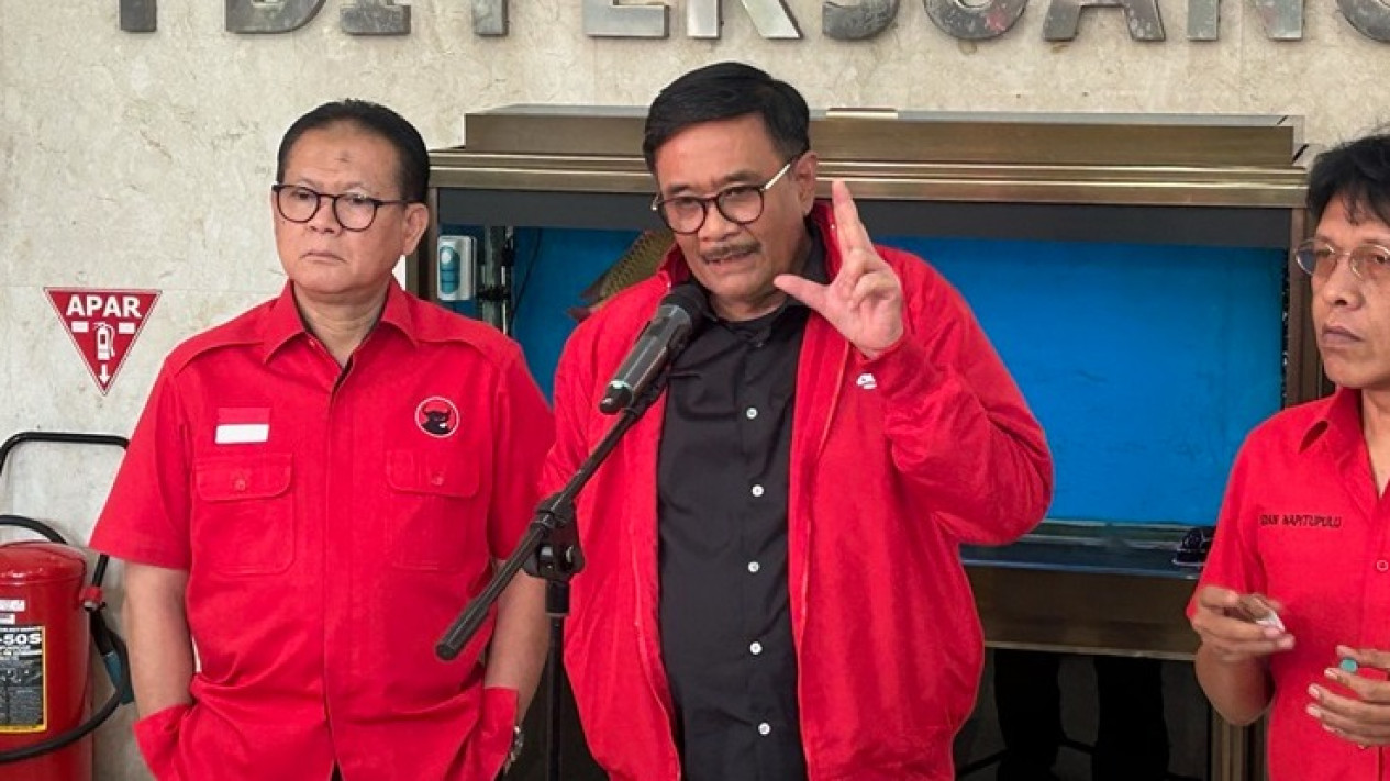 Djarot Sebut Pemecatan Yasonna Tak Bikin PDIP Sakit Hati: Lebih Cepat Lebih Baik
            - galeri foto