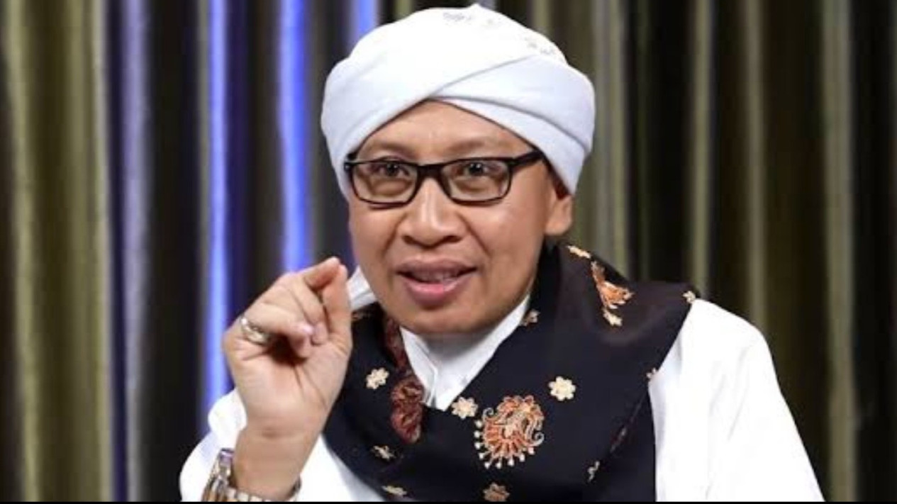 Buya Yahya Berapi-api Bela Para Habib dan Kiai Gegara Difitnah Sesat: Kalau Anda Tidak Suka Jangan Sampai...
            - galeri foto