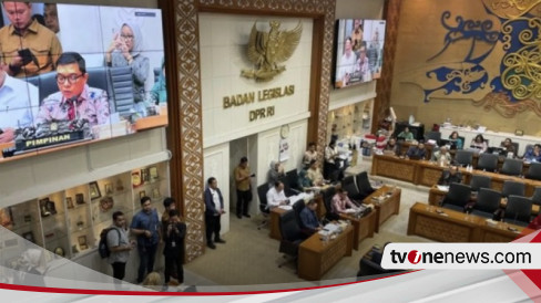 Rapat di DPR, Pemerintah Usul Putusan MK soal Ambang Batas Pencalonan Pilkada Dibahas di RUU Pilkada