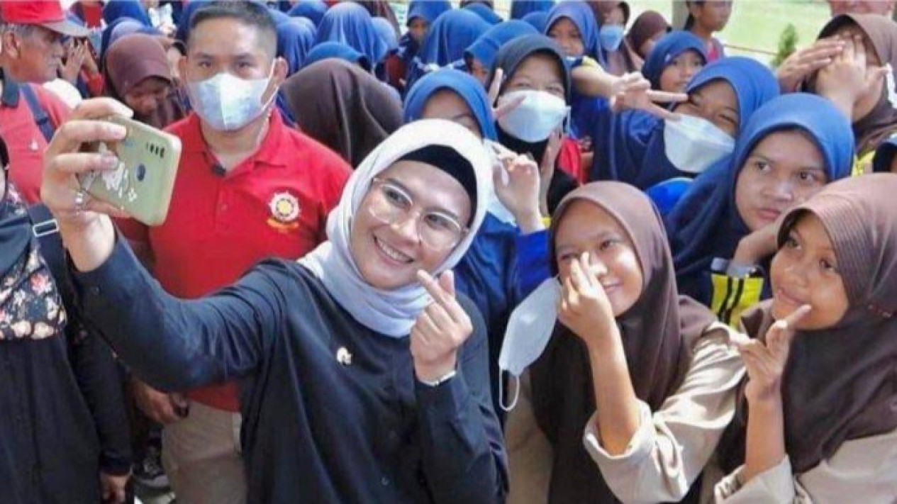 Bupati Nina Agustina Upayakan Kabupaten Indramayu Siap Sambut Indonesia Emas 2045
            - galeri foto