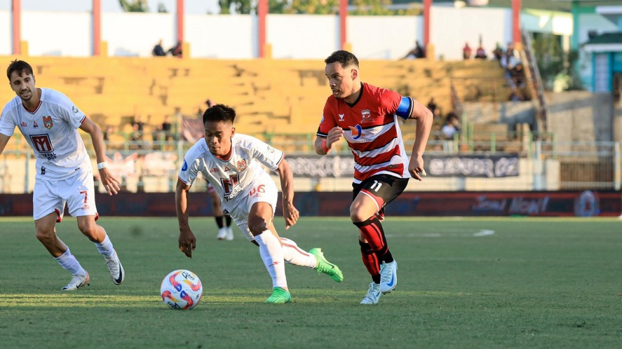 Begini Respons Madura United Usai Dapat Tantangan Besar untuk AFC Challenge League 2024
            - galeri foto