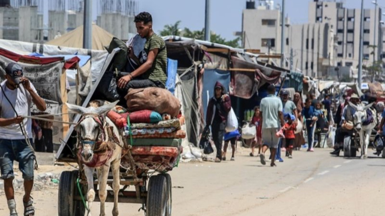 Gaza Darurat Polio, Vaksinasi Besar-Besaran Segera Dilakukan untuk Para Pengungsi Palestina
            - galeri foto